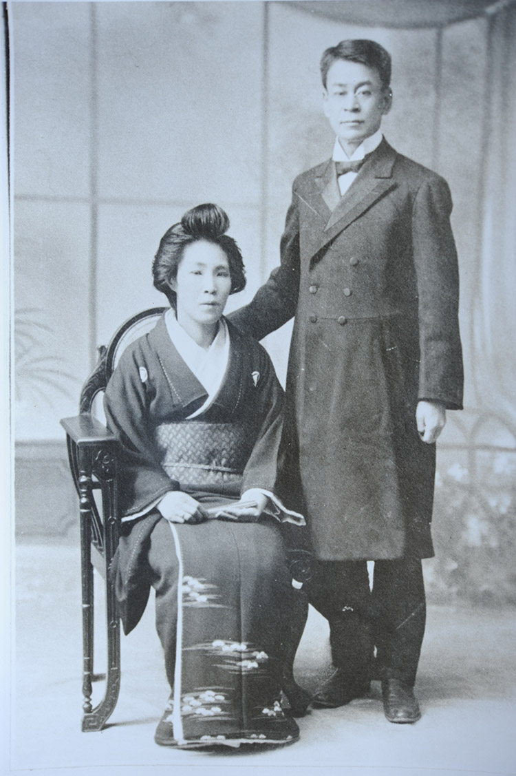 牧野富太郎と妻壽衛　個人蔵